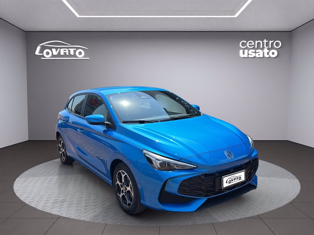 https://cdn-sm.caraffinity.it/images/vehicles/4724874/6/large