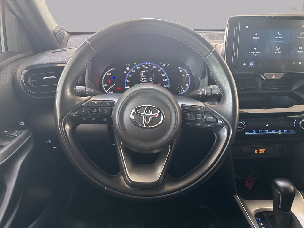 https://cdn-sm.caraffinity.it/images/vehicles/4725051/8/large