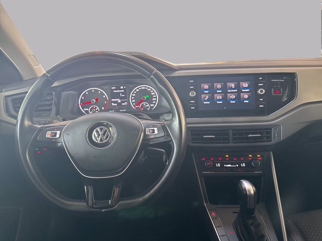 https://cdn-sm.caraffinity.it/images/vehicles/4725056/6/large