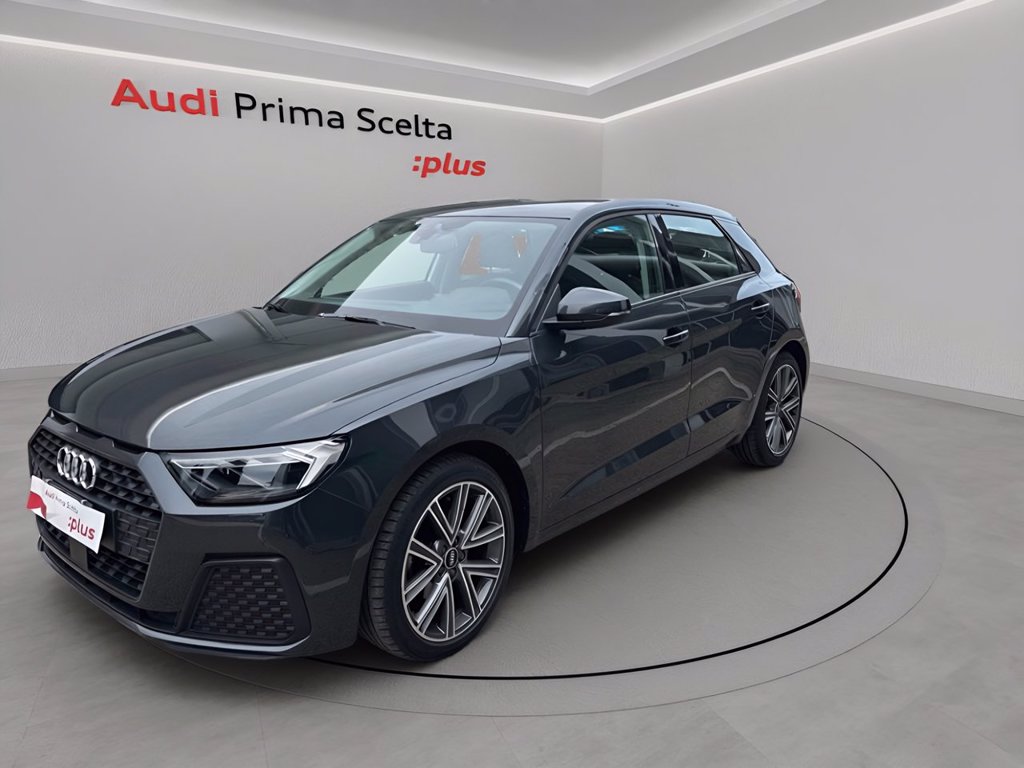 https://cdn-sm.caraffinity.it/images/vehicles/4726767/0/large?format=jpeg