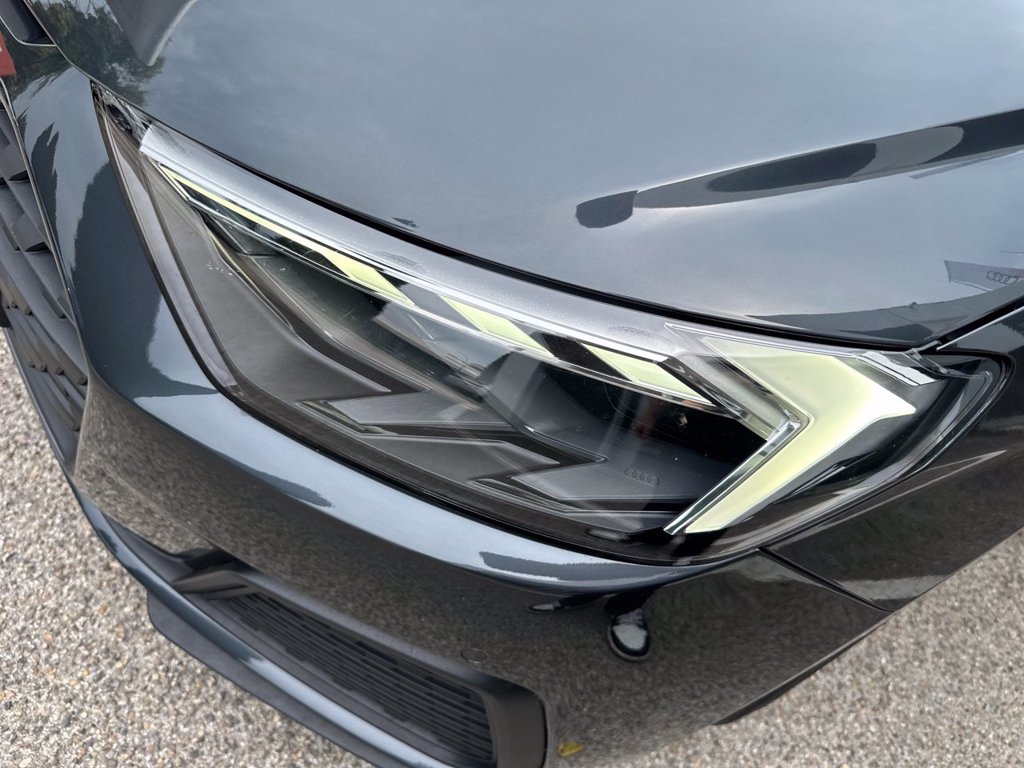 https://cdn-sm.caraffinity.it/images/vehicles/4726767/5/large