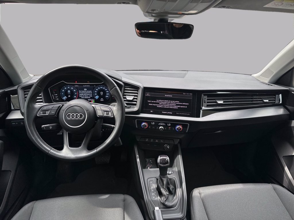 https://cdn-sm.caraffinity.it/images/vehicles/4726767/7/large