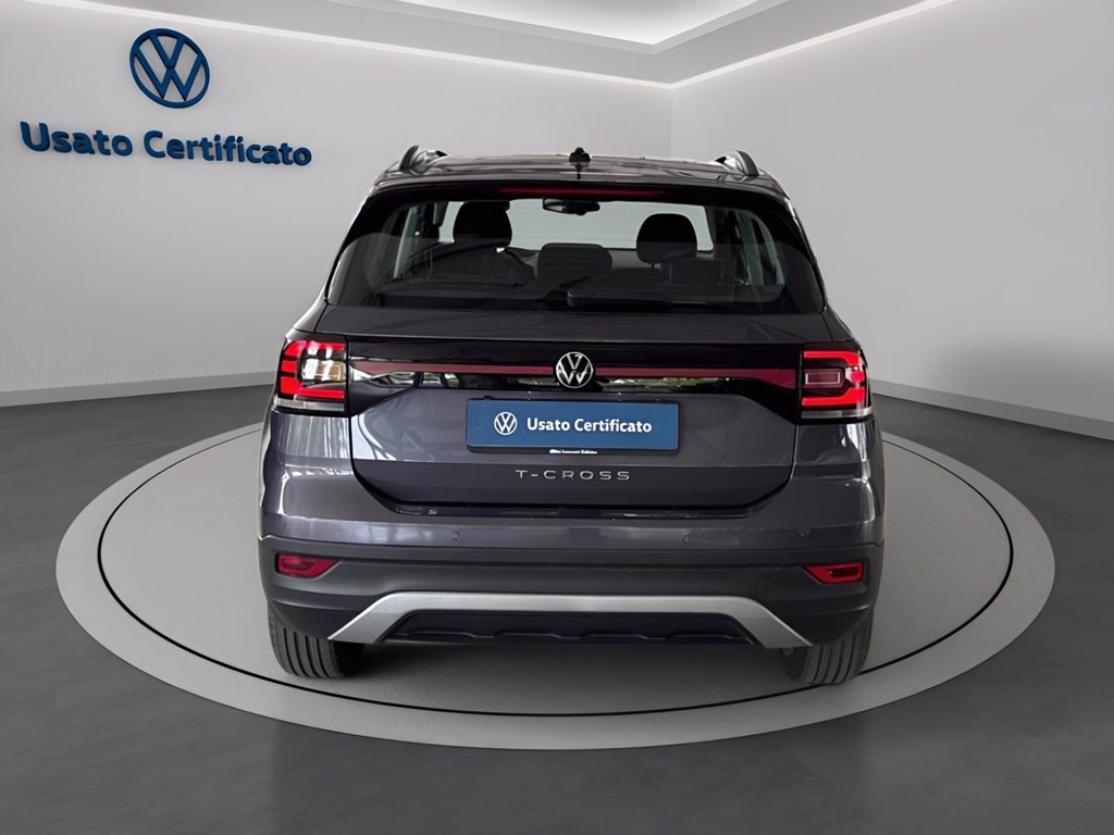 https://cdn-sm.caraffinity.it/images/vehicles/4726773/4/large