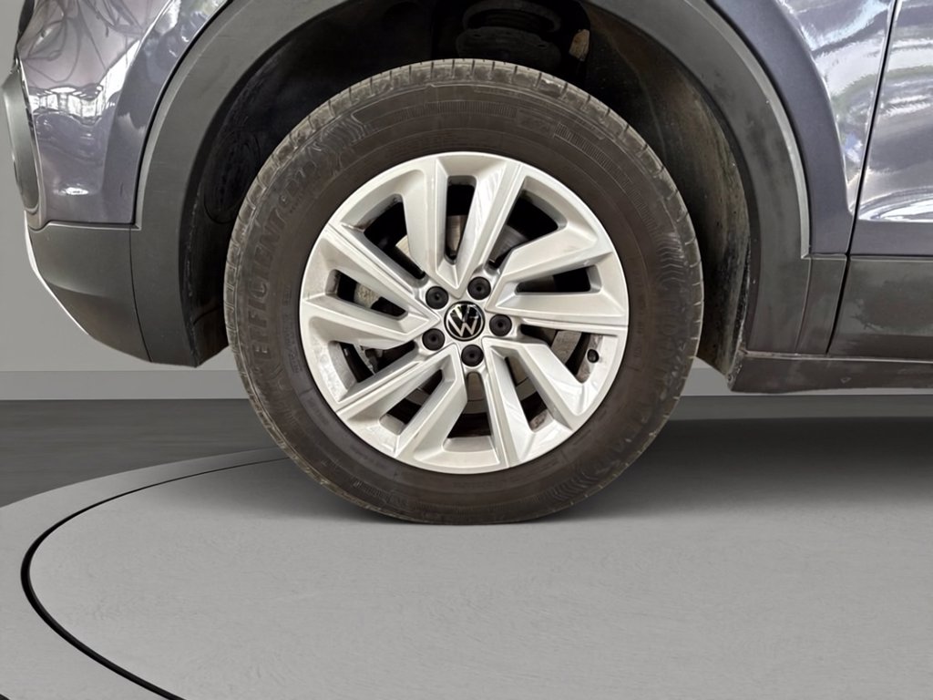 https://cdn-sm.caraffinity.it/images/vehicles/4726773/6/large