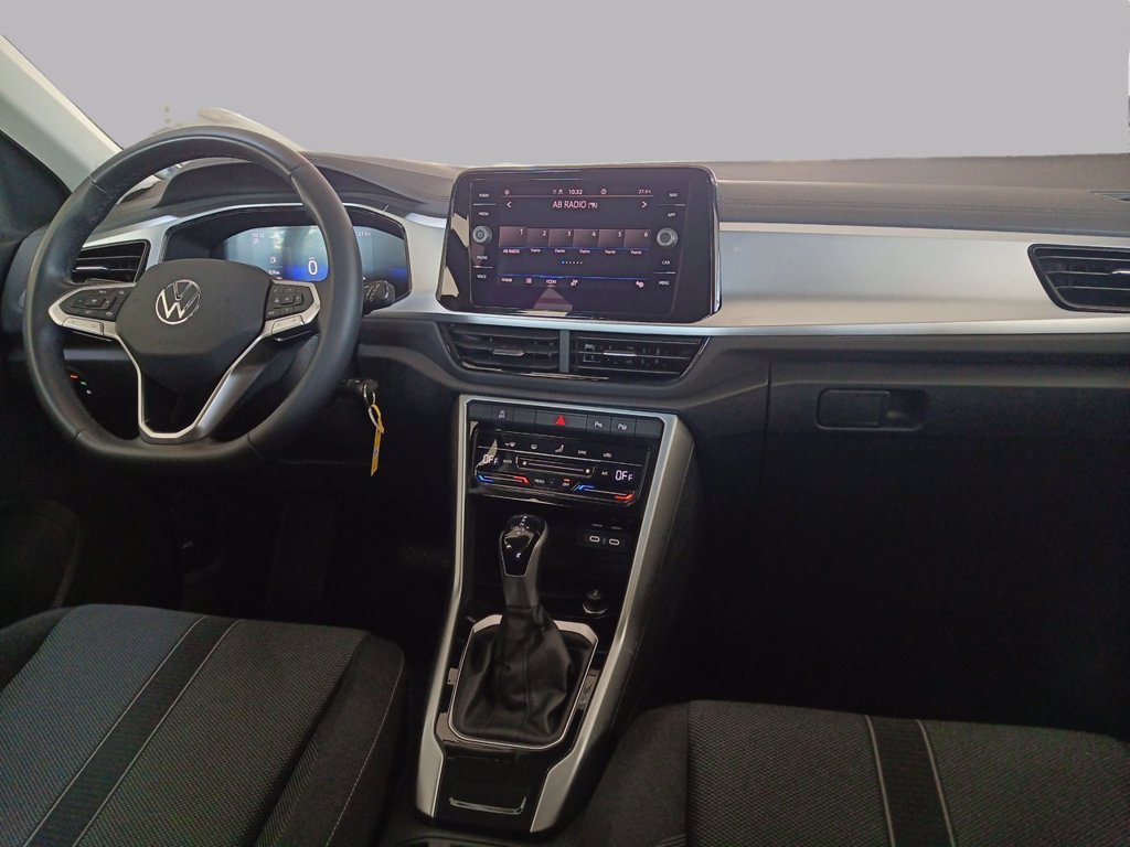 https://cdn-sm.caraffinity.it/images/vehicles/4726777/6/large