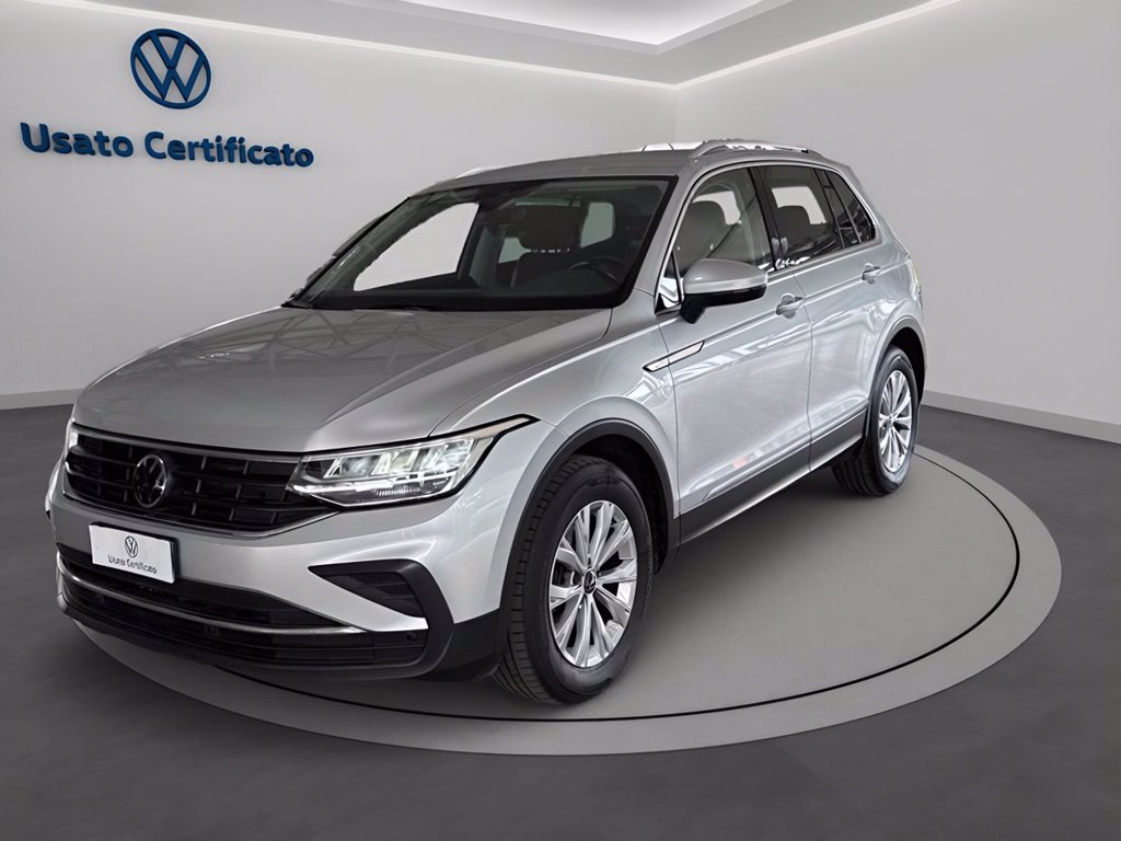 https://cdn-sm.caraffinity.it/images/vehicles/4726778/0/large?format=jpeg