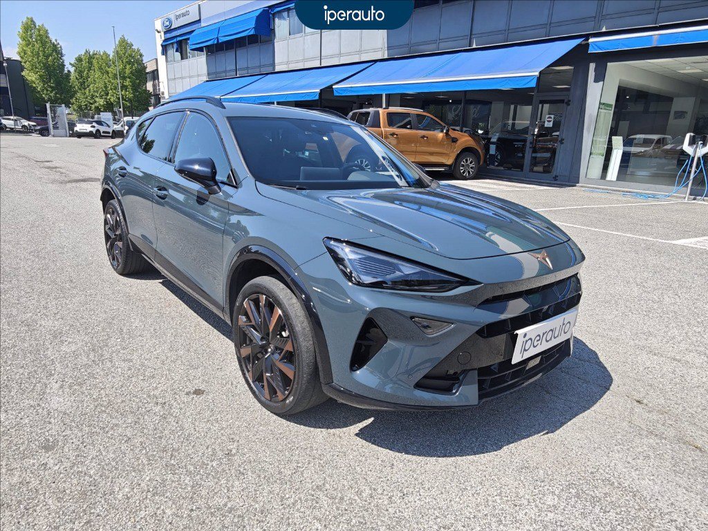 https://cdn-sm.caraffinity.it/images/vehicles/4727094/1/large