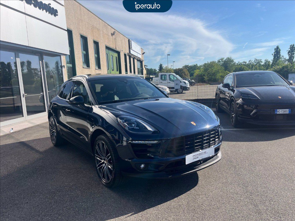 https://cdn-sm.caraffinity.it/images/vehicles/4728929/1/large