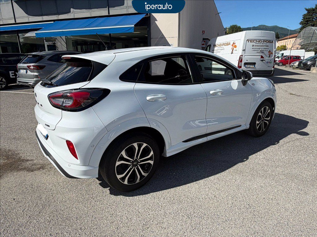 https://cdn-sm.caraffinity.it/images/vehicles/4729702/4/large