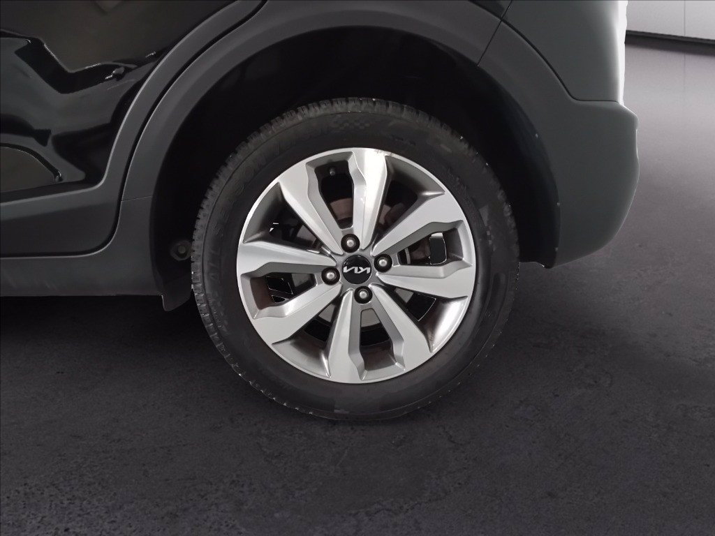 https://cdn-sm.caraffinity.it/images/vehicles/4730371/6/large