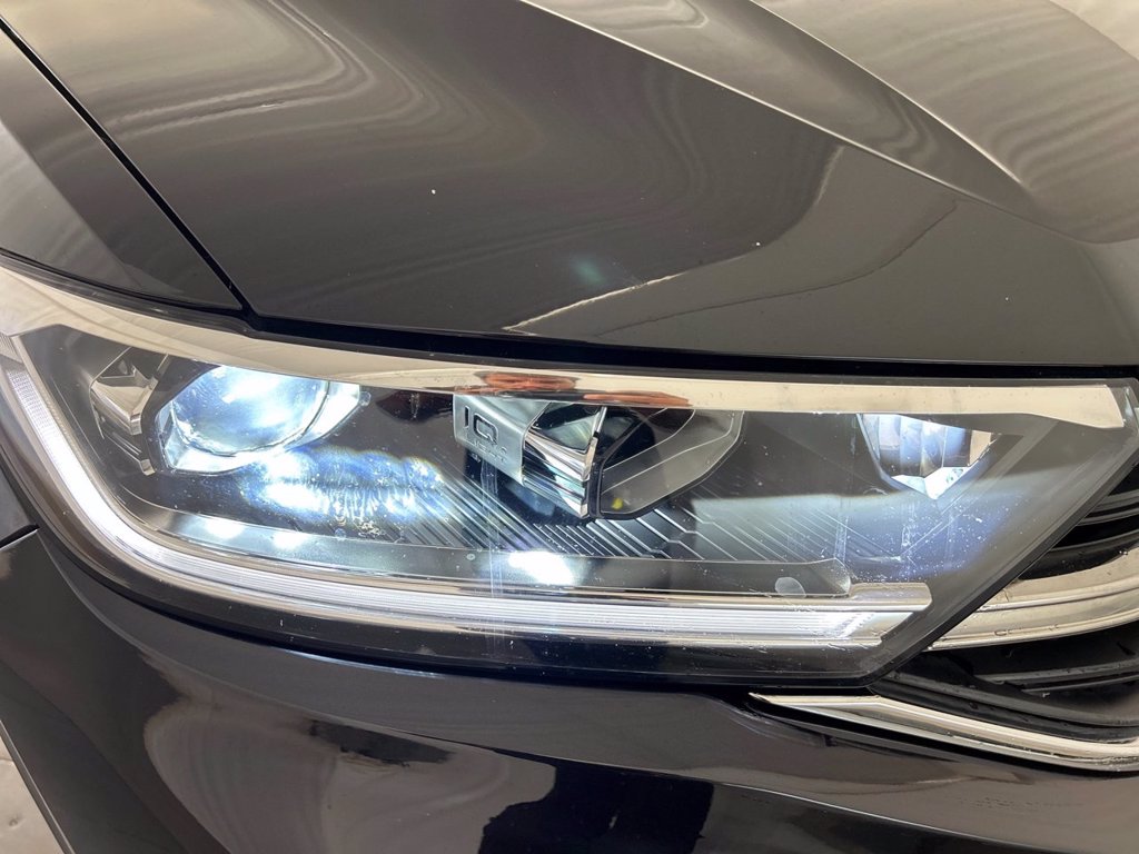 https://cdn-sm.caraffinity.it/images/vehicles/4731716/5/large
