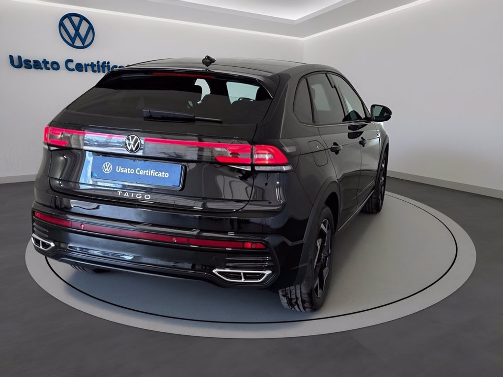 https://cdn-sm.caraffinity.it/images/vehicles/4731726/3/large