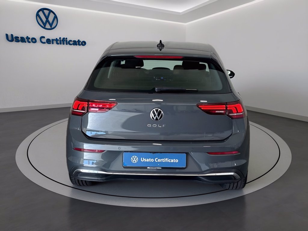 https://cdn-sm.caraffinity.it/images/vehicles/4731727/4/large