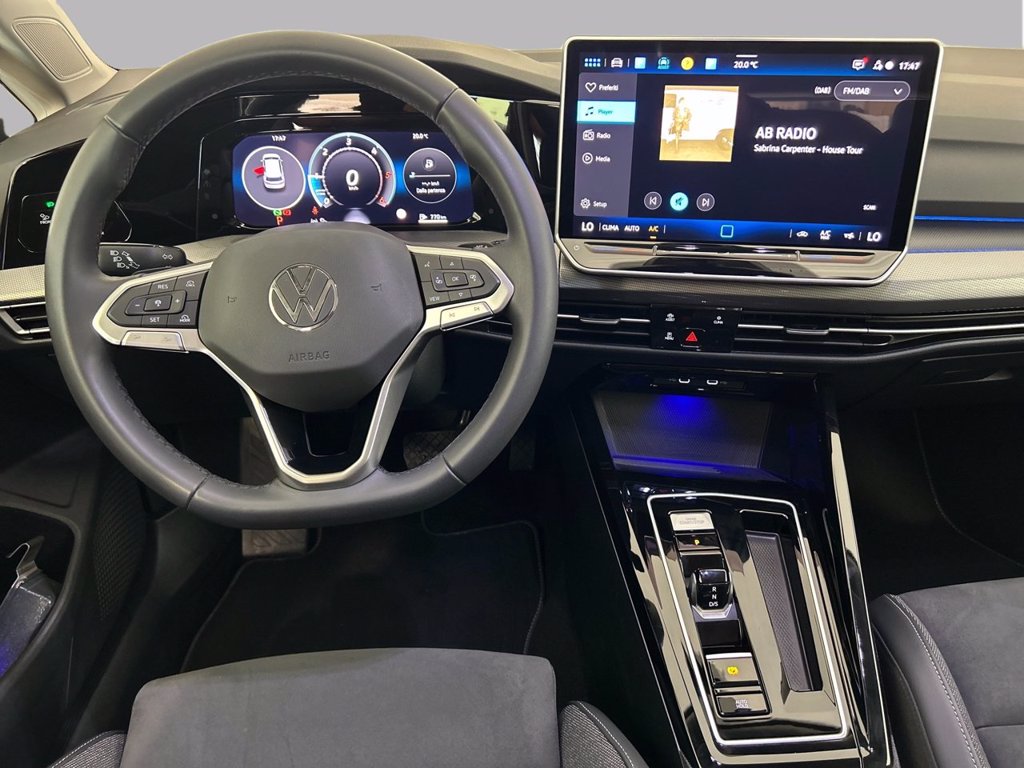 https://cdn-sm.caraffinity.it/images/vehicles/4731727/7/large
