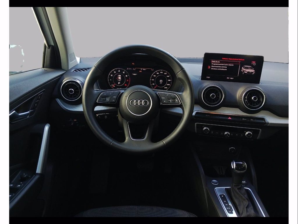 https://cdn-sm.caraffinity.it/images/vehicles/4732445/7/large