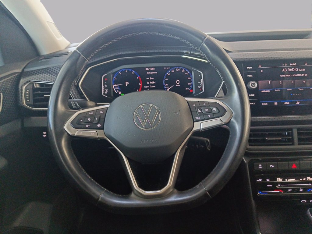 https://cdn-sm.caraffinity.it/images/vehicles/4732821/8/large