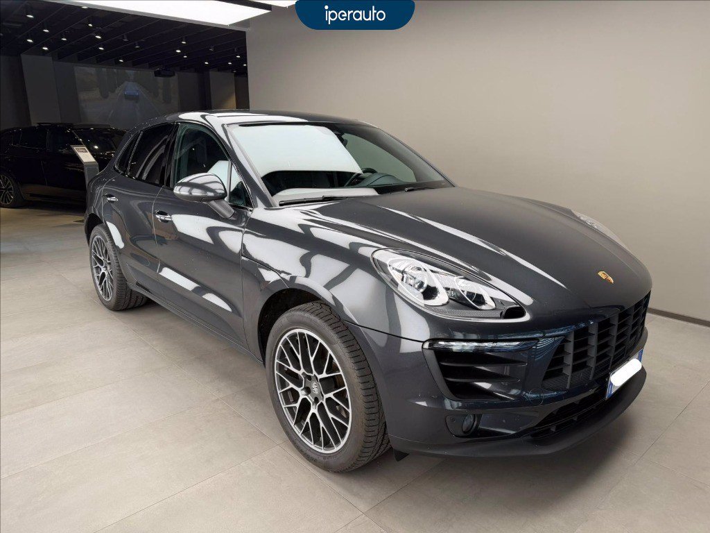 https://cdn-sm.caraffinity.it/images/vehicles/4733922/2/large
