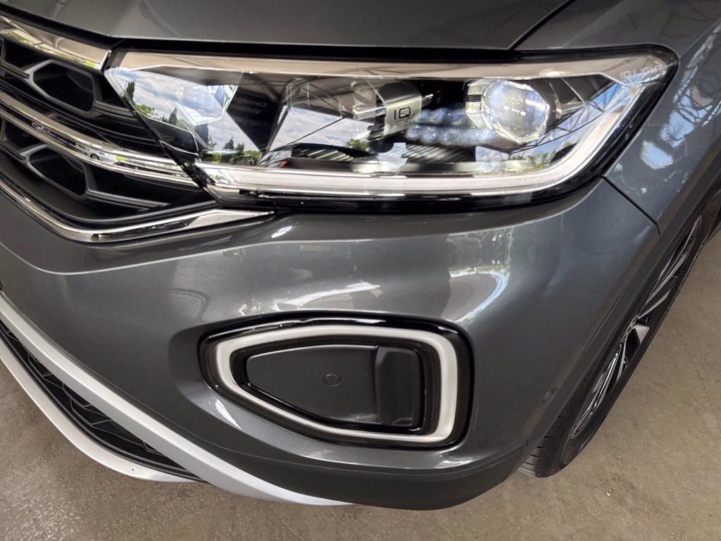 https://cdn-sm.caraffinity.it/images/vehicles/4734313/5/large