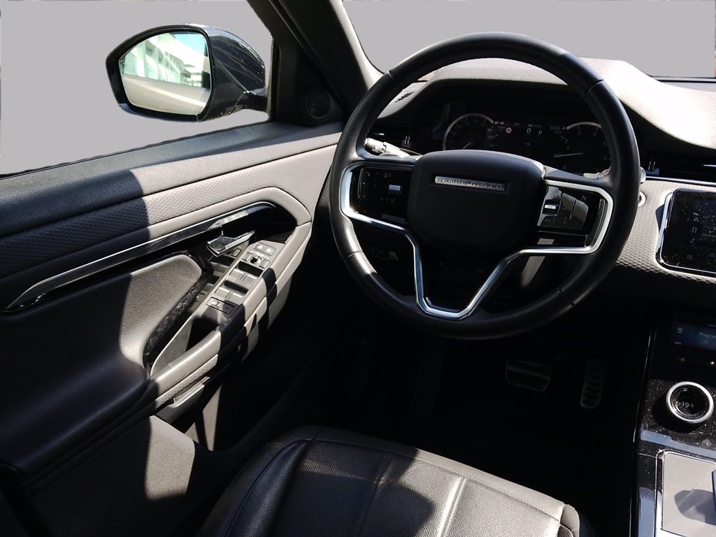 https://cdn-sm.caraffinity.it/images/vehicles/4734315/8/large