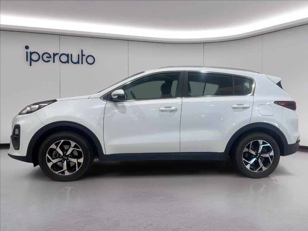 https://cdn-sm.caraffinity.it/images/vehicles/4734683/1/large