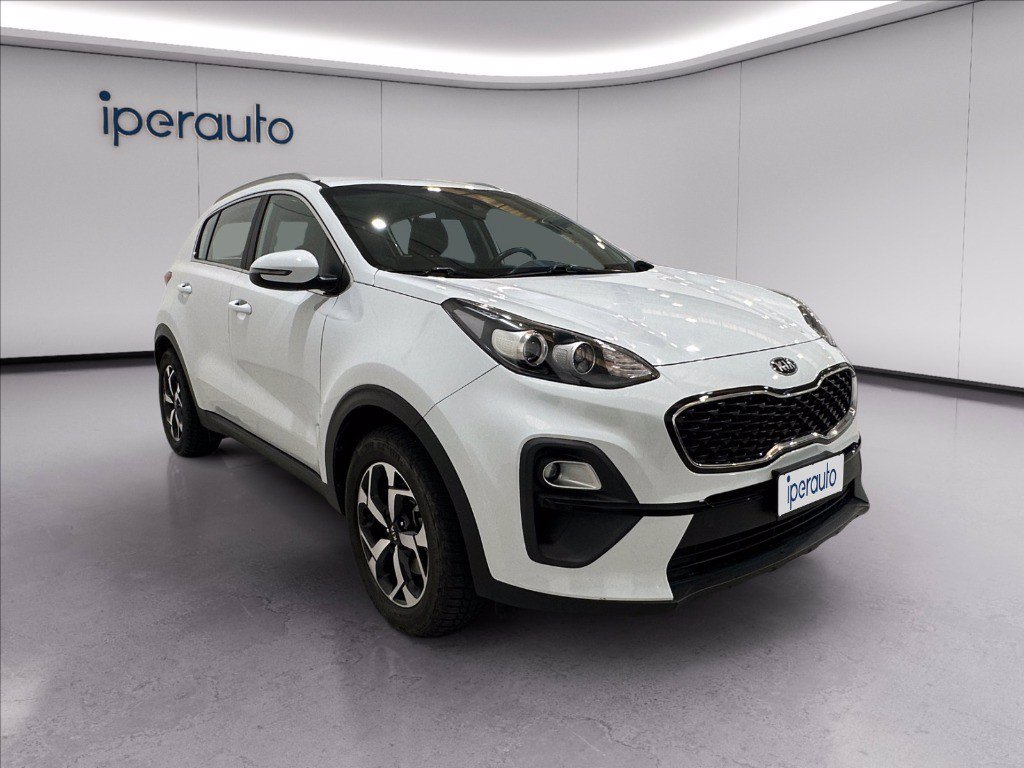 https://cdn-sm.caraffinity.it/images/vehicles/4734683/6/large