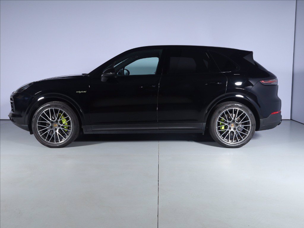 https://cdn-sm.caraffinity.it/images/vehicles/4736351/2/large