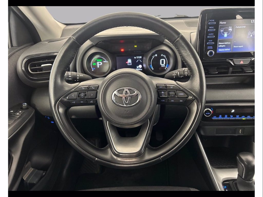https://cdn-sm.caraffinity.it/images/vehicles/4736584/8/large