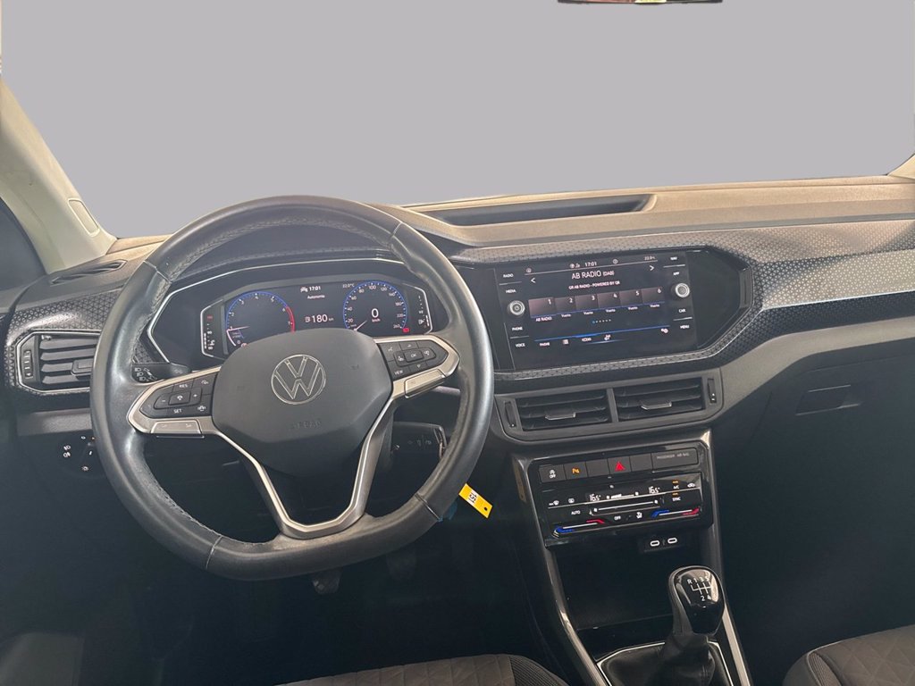 https://cdn-sm.caraffinity.it/images/vehicles/4736589/7/large
