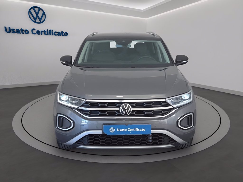 https://cdn-sm.caraffinity.it/images/vehicles/4736590/1/large