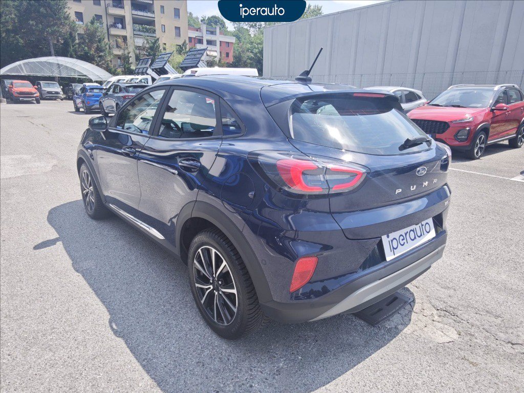 https://cdn-sm.caraffinity.it/images/vehicles/4738052/3/large