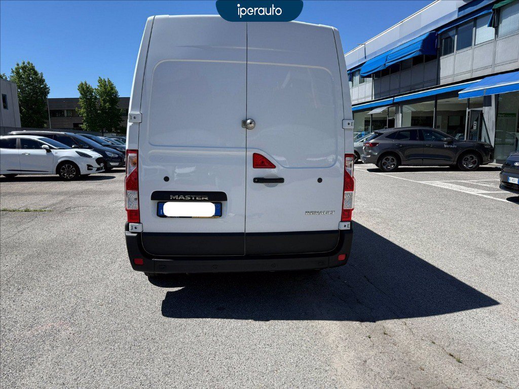 https://cdn-sm.caraffinity.it/images/vehicles/4738056/5/large