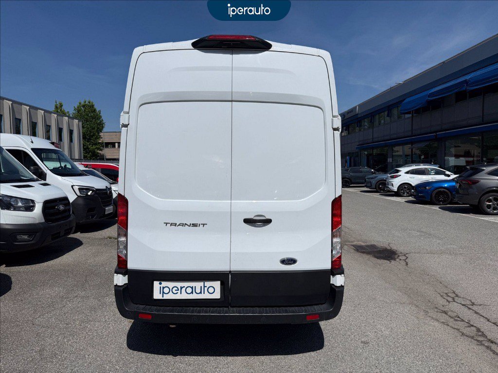 https://cdn-sm.caraffinity.it/images/vehicles/4738198/5/large