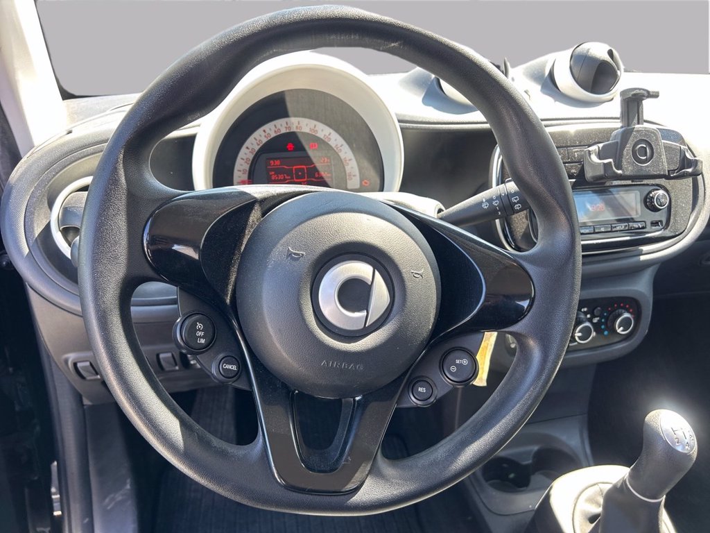https://cdn-sm.caraffinity.it/images/vehicles/4738250/7/large