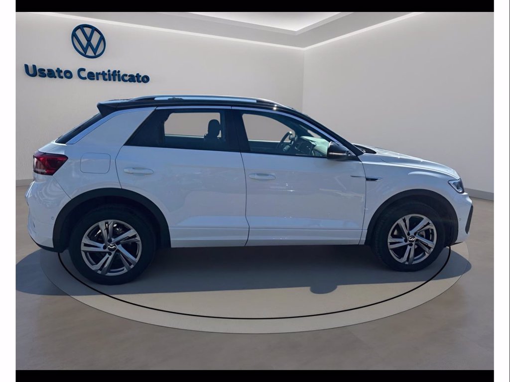 https://cdn-sm.caraffinity.it/images/vehicles/4738254/2/large