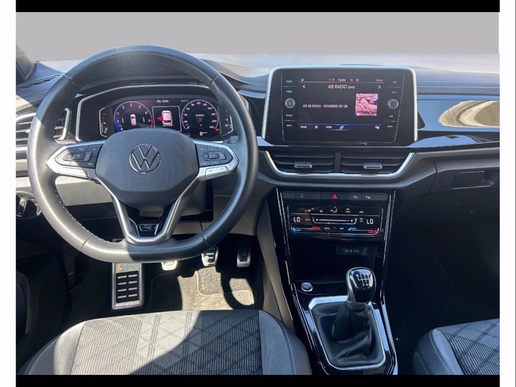 https://cdn-sm.caraffinity.it/images/vehicles/4738254/7/large