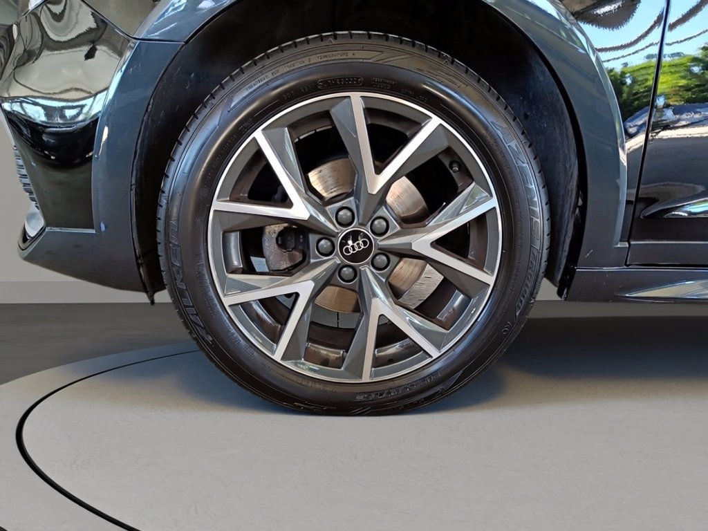 https://cdn-sm.caraffinity.it/images/vehicles/4739100/6/large