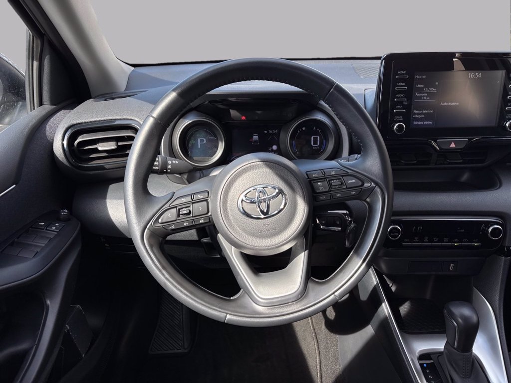 https://cdn-sm.caraffinity.it/images/vehicles/4740687/8/large