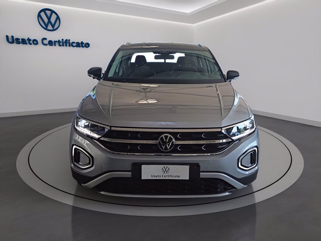 https://cdn-sm.caraffinity.it/images/vehicles/4741452/1/large