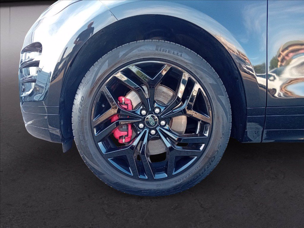 https://cdn-sm.caraffinity.it/images/vehicles/4742105/8/large
