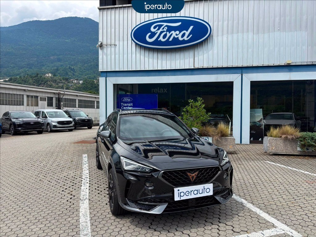 https://cdn-sm.caraffinity.it/images/vehicles/4742272/2/large
