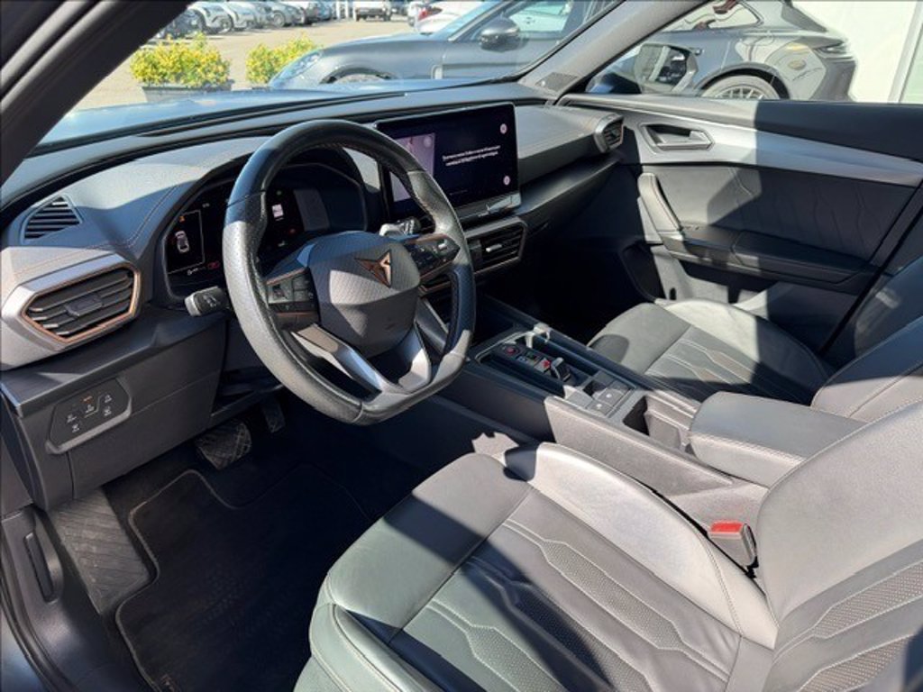 https://cdn-sm.caraffinity.it/images/vehicles/4742282/6/large
