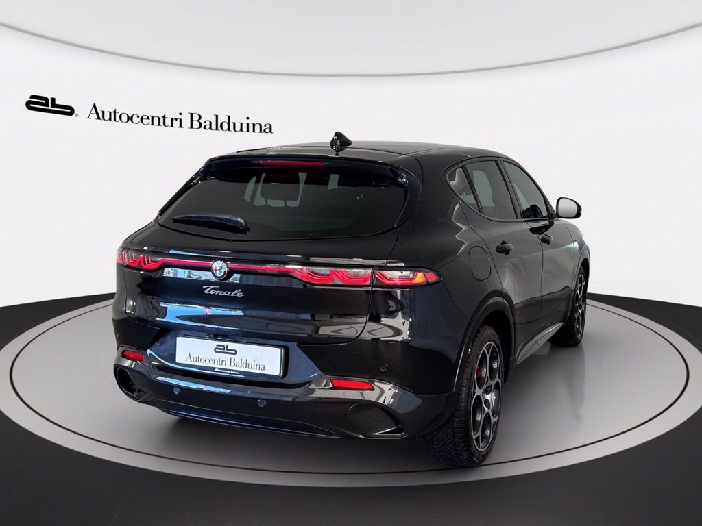 https://cdn-sm.caraffinity.it/images/vehicles/4742748/3/large