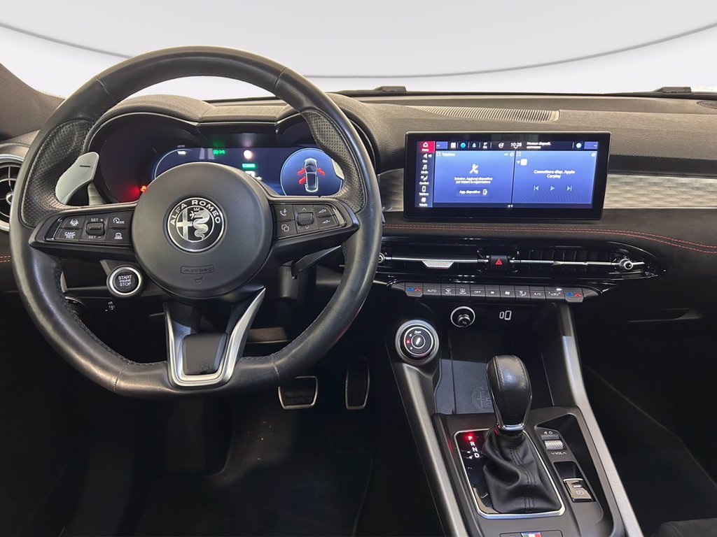 https://cdn-sm.caraffinity.it/images/vehicles/4742748/5/large