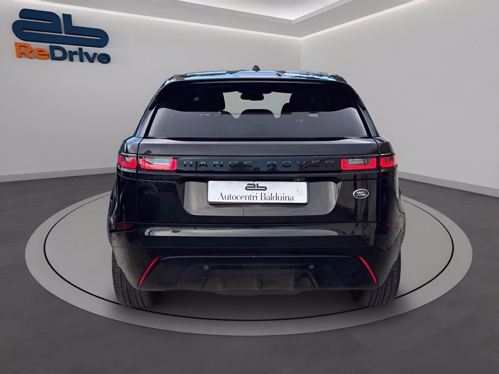 https://cdn-sm.caraffinity.it/images/vehicles/4742749/4/large