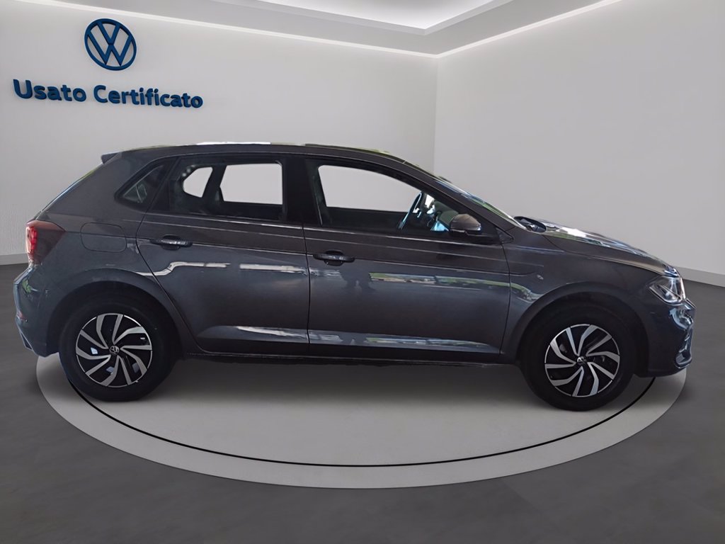 https://cdn-sm.caraffinity.it/images/vehicles/4742753/2/large