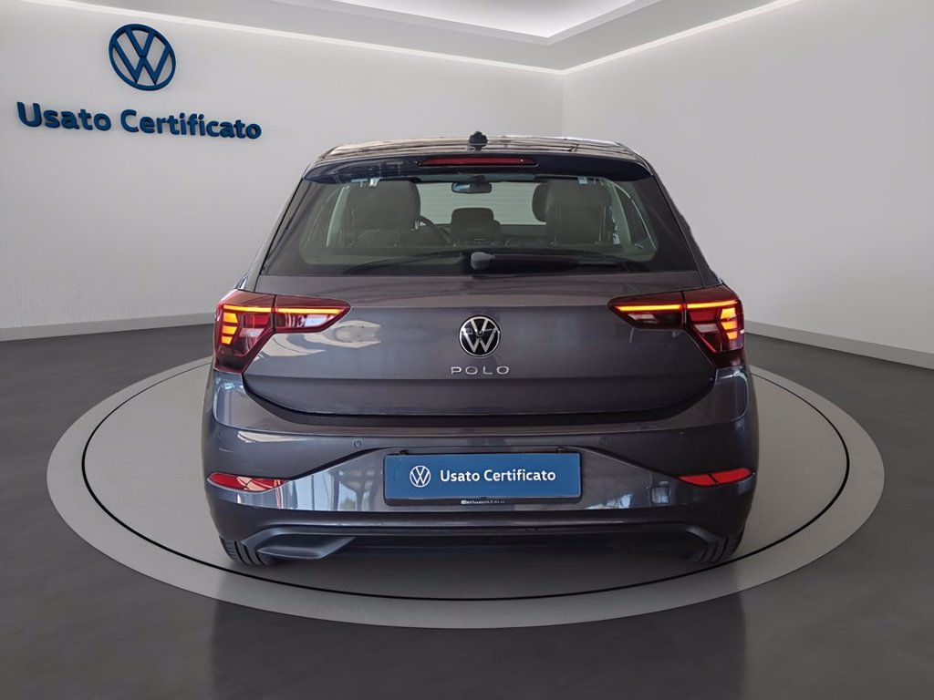https://cdn-sm.caraffinity.it/images/vehicles/4742753/4/large