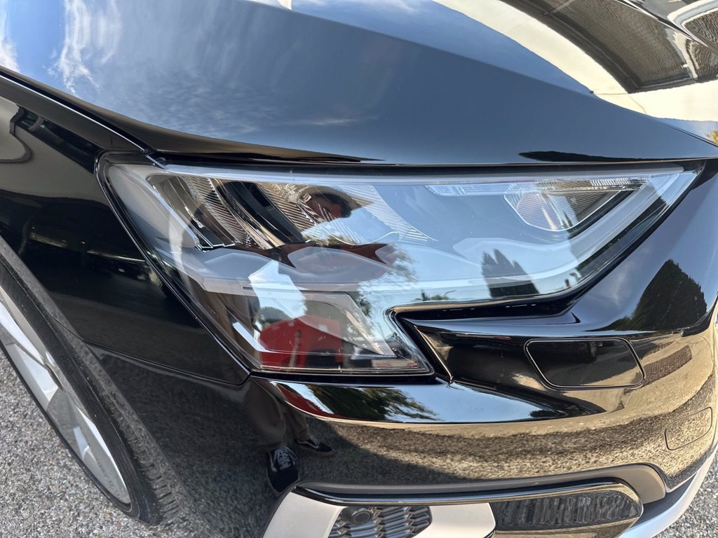 https://cdn-sm.caraffinity.it/images/vehicles/4742755/5/large