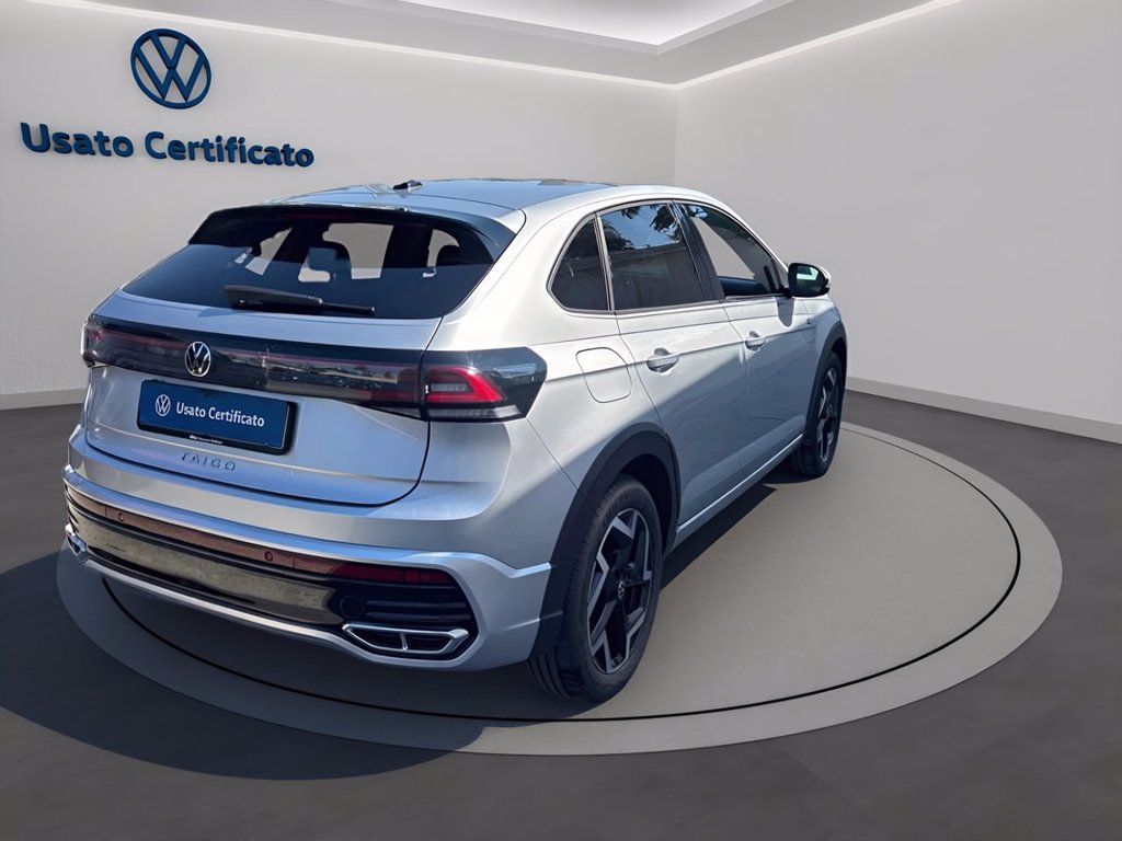https://cdn-sm.caraffinity.it/images/vehicles/4746059/3/large