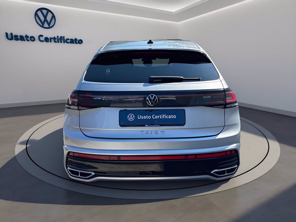 https://cdn-sm.caraffinity.it/images/vehicles/4746059/4/large