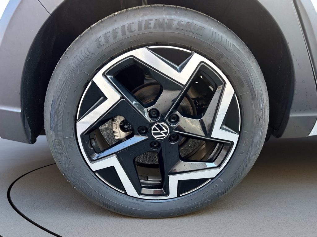 https://cdn-sm.caraffinity.it/images/vehicles/4746059/6/large